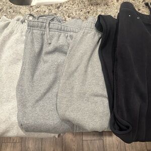 Men’s sweatpants LOT (4 pair)